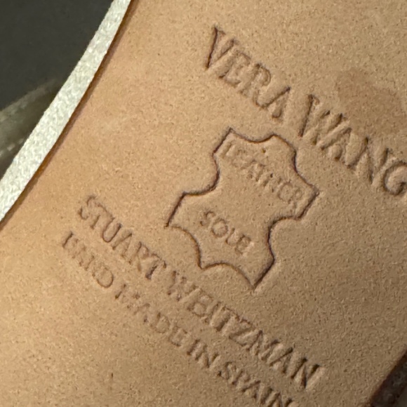 Vintage Stuart Weitzman Vera Wang Rangoon Satin- 8.5 M-heel damaged from grass - Picture 5 of 12